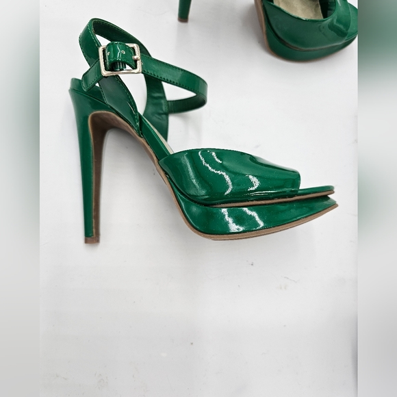 Xhileration Green Faux Patent Leather Platform Open Toed Heels sz 7 NEW - Picture 3 of 6